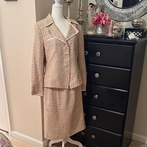 Le Suit Textured Cream Skirt Set